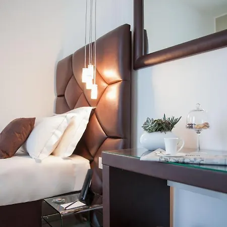Luxury Hotel 3*