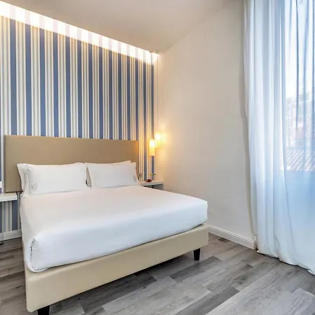 Miramare Luxury Dependance Otel 3*