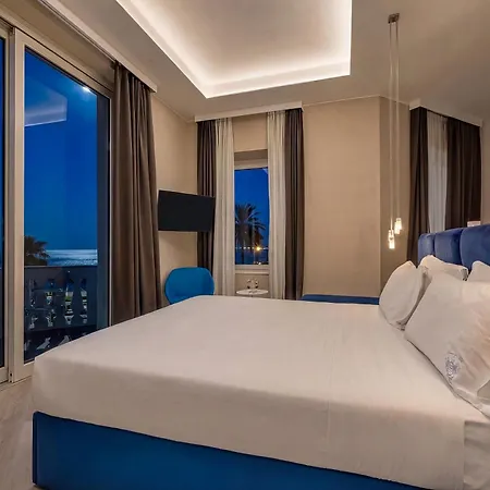 Miramare Luxury Dependance 3* サンレモ