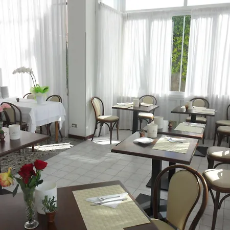 Otel Miramare Luxury Dependance Sanremo